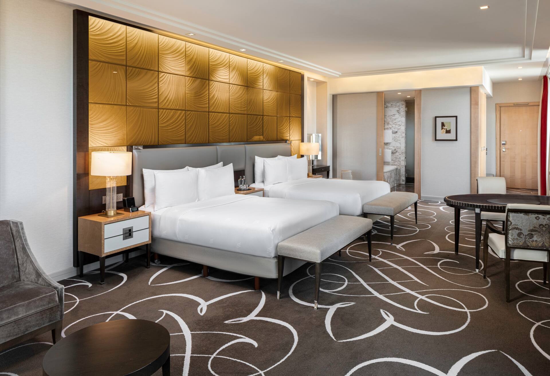 Twin Junior Suite thumbnail 6