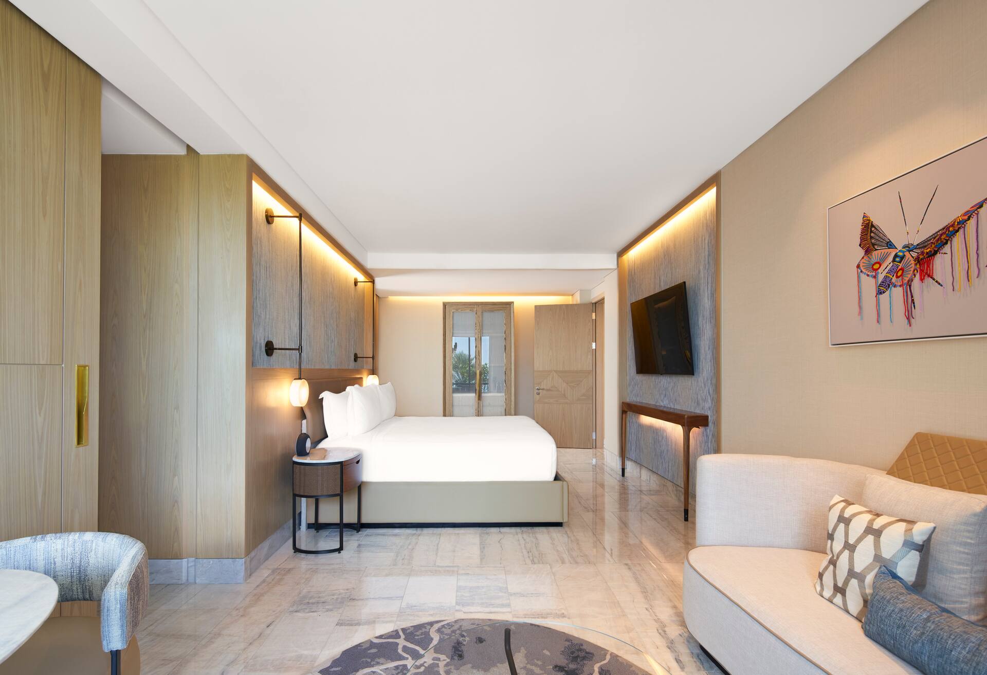 Riviera Suite - 3 Guest Rooms