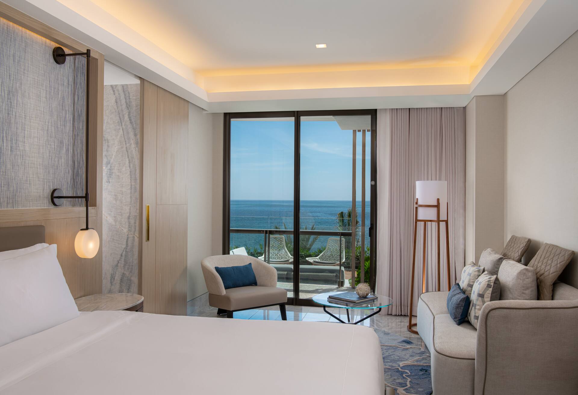 Ocean Front 2 Bedroom Presidential Suite