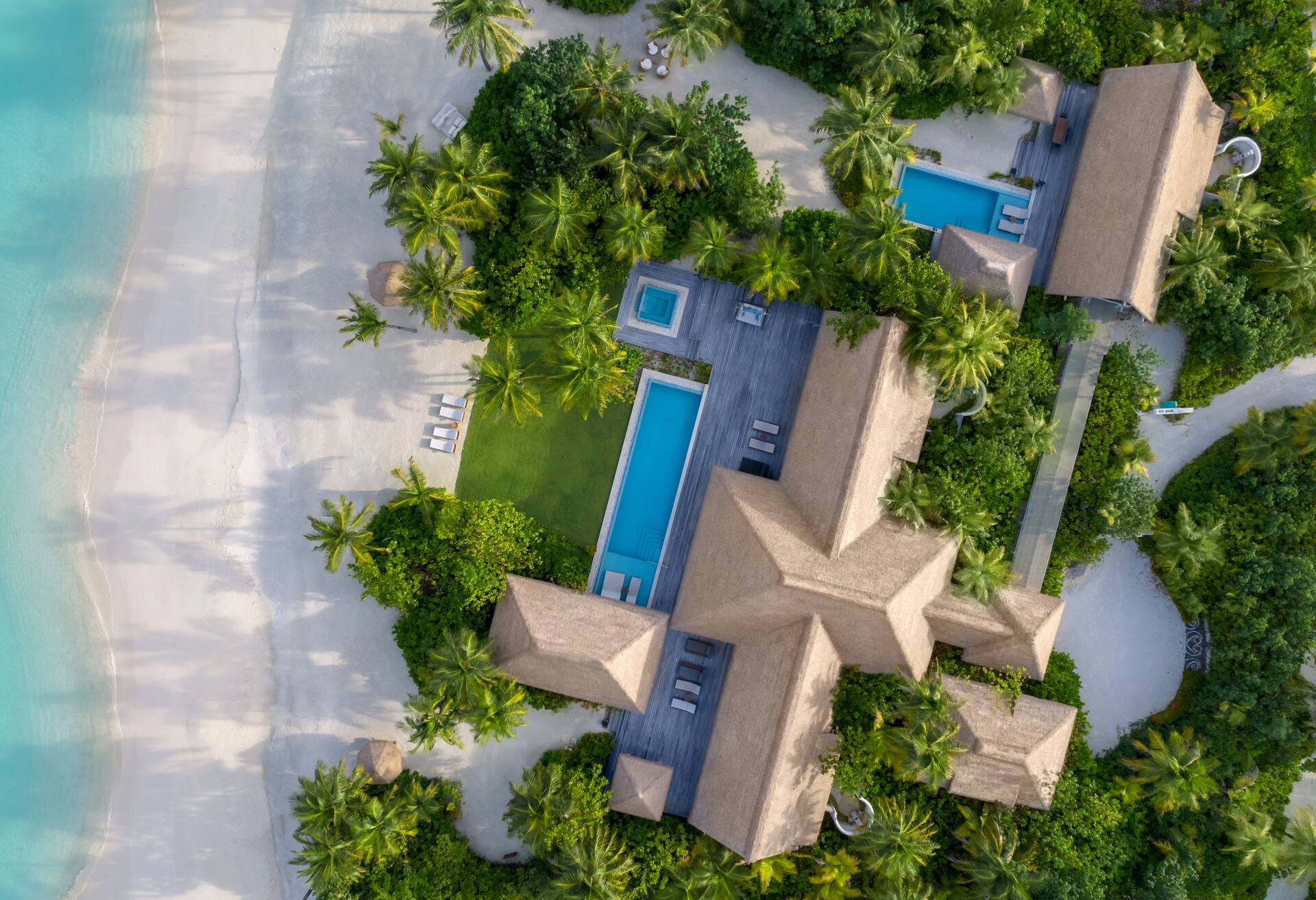Ithaafushi Private Island