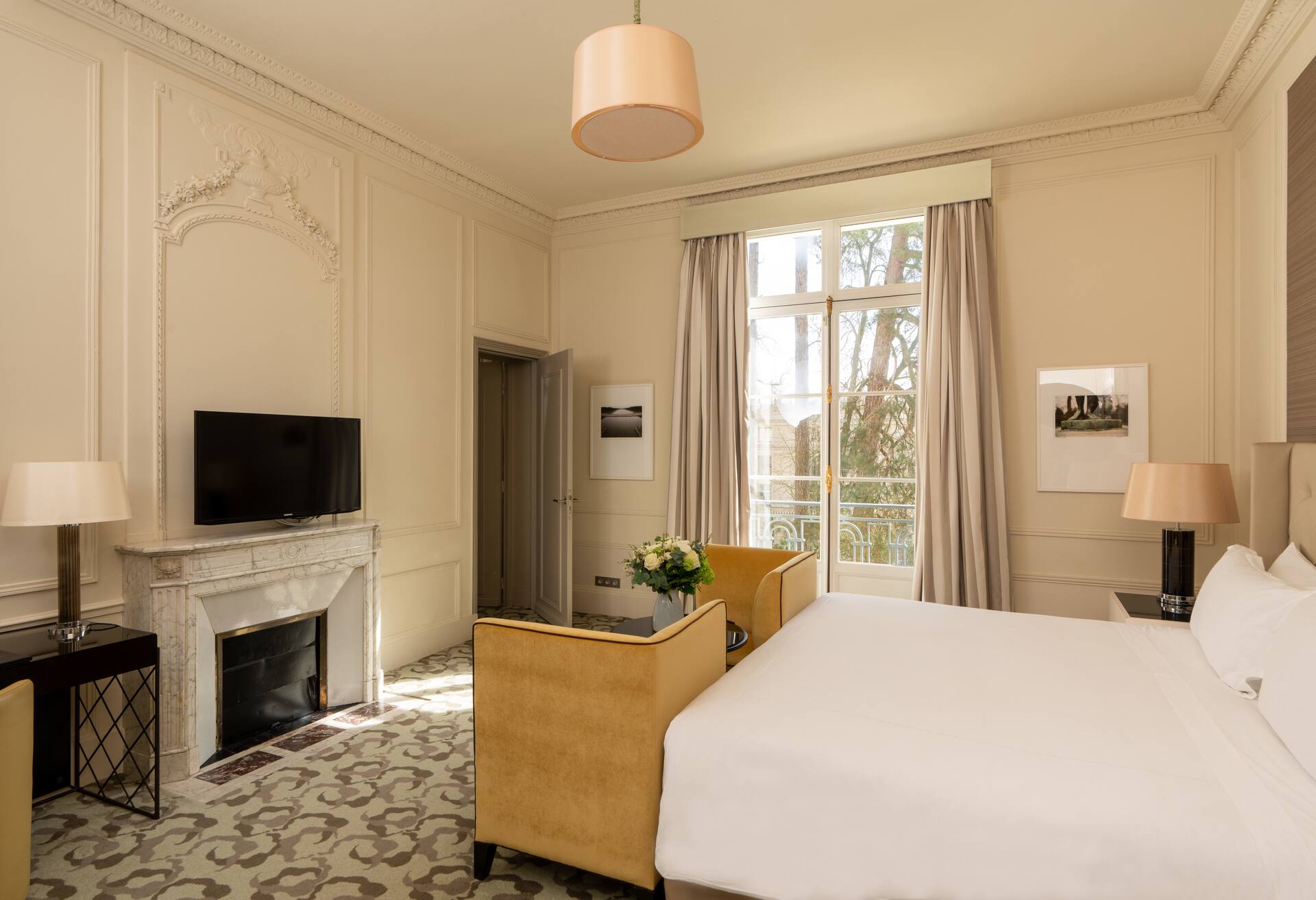 Palace 5 Star - King Deluxe Garden View Suite