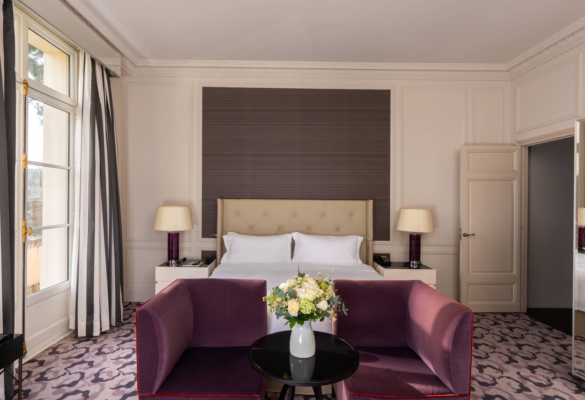 Palace 5 Star - King Deluxe Garden View Room