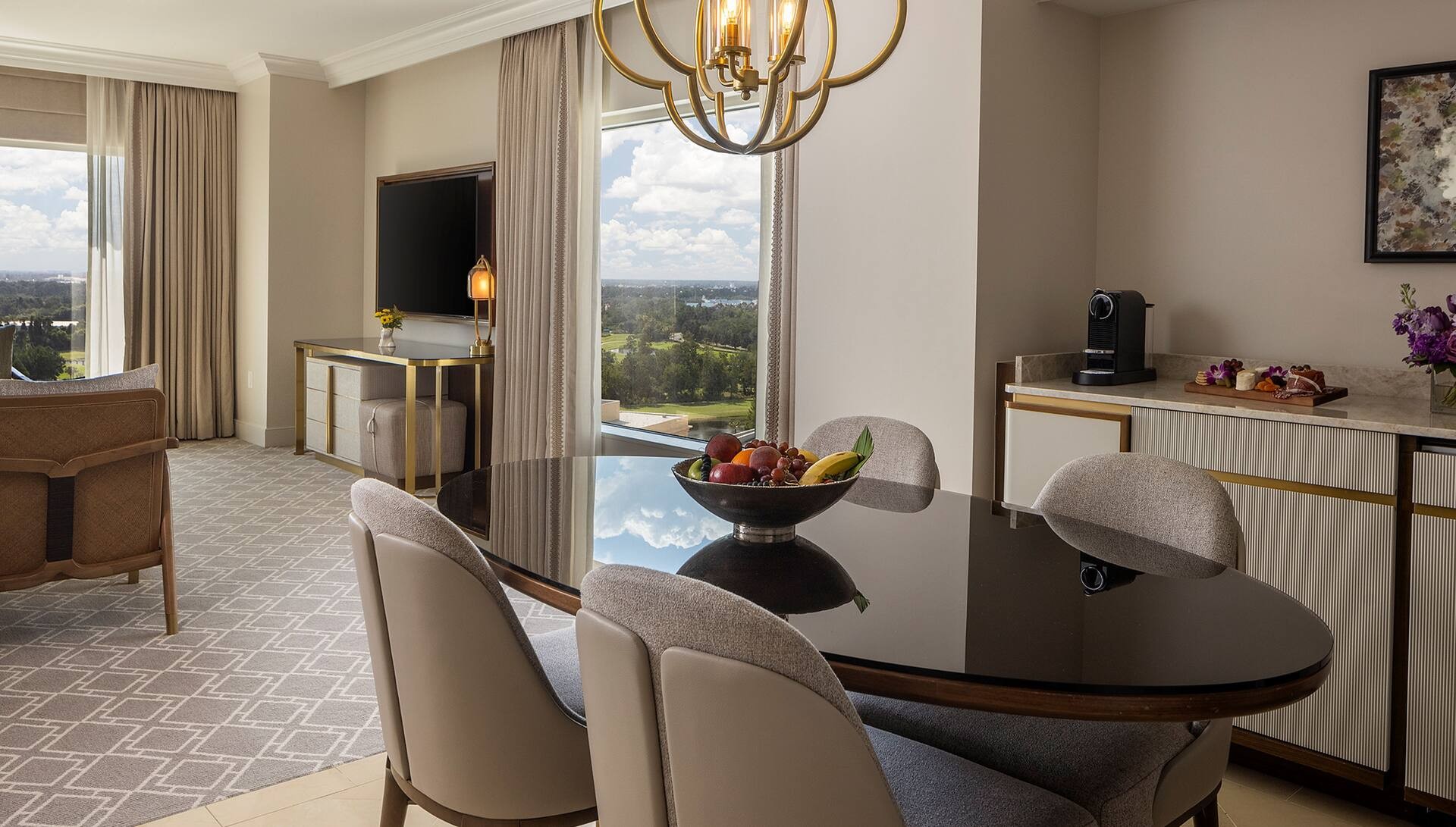 Deluxe Suite- 2 Queen Beds