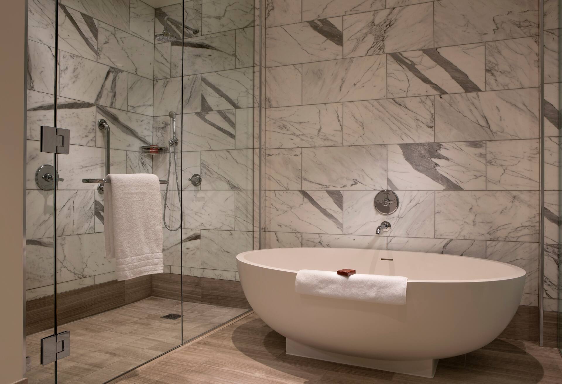 Presidential Suite - Two Bedrooms-2 King Beds thumbnail 6