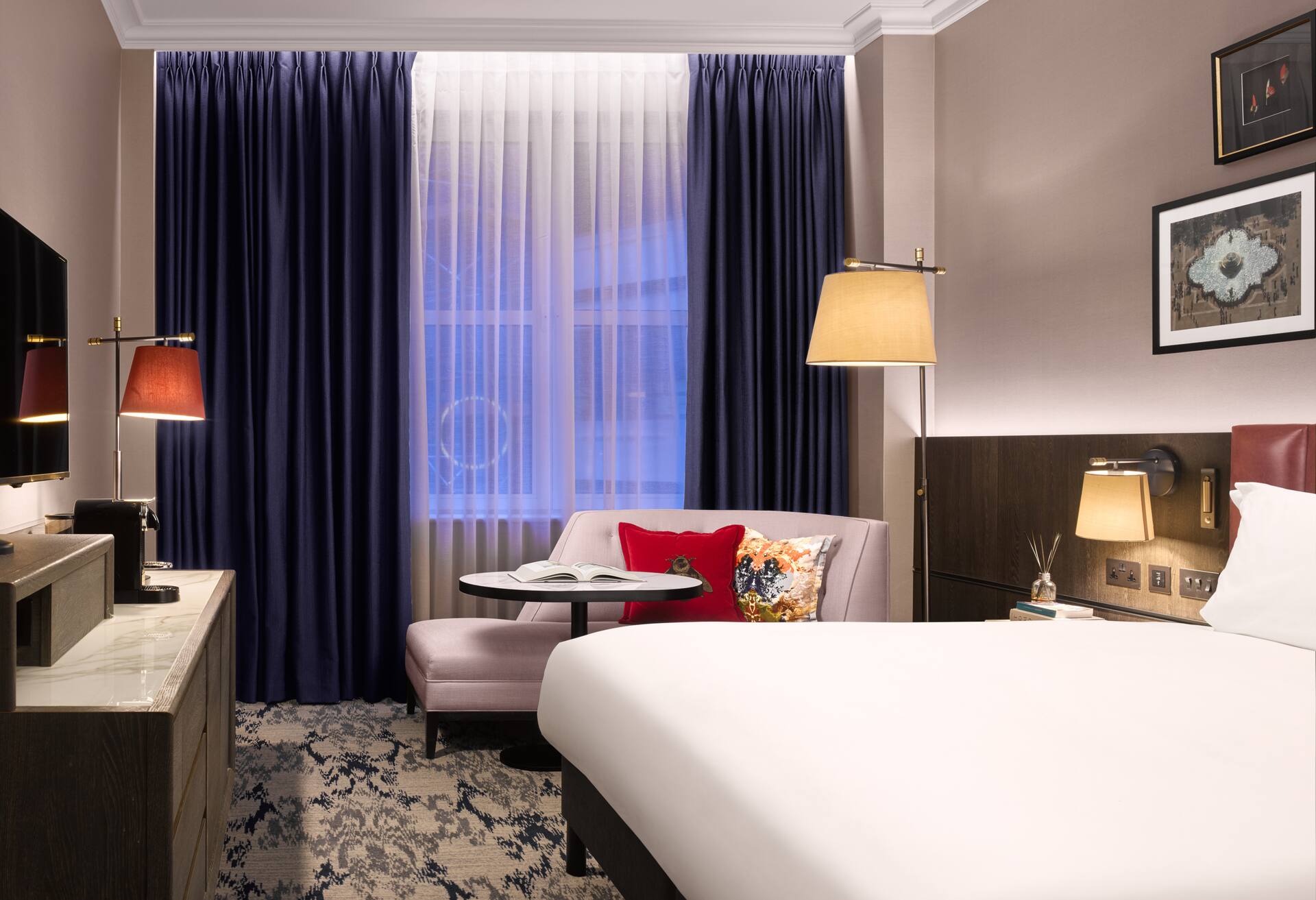 Trafalgar King Room photo 3