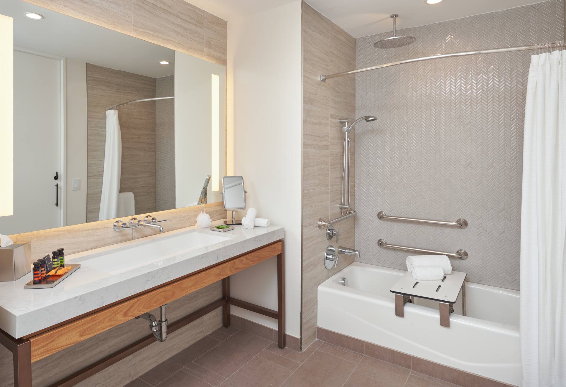 2 Doubles Mobility Accessible Tub photo 2