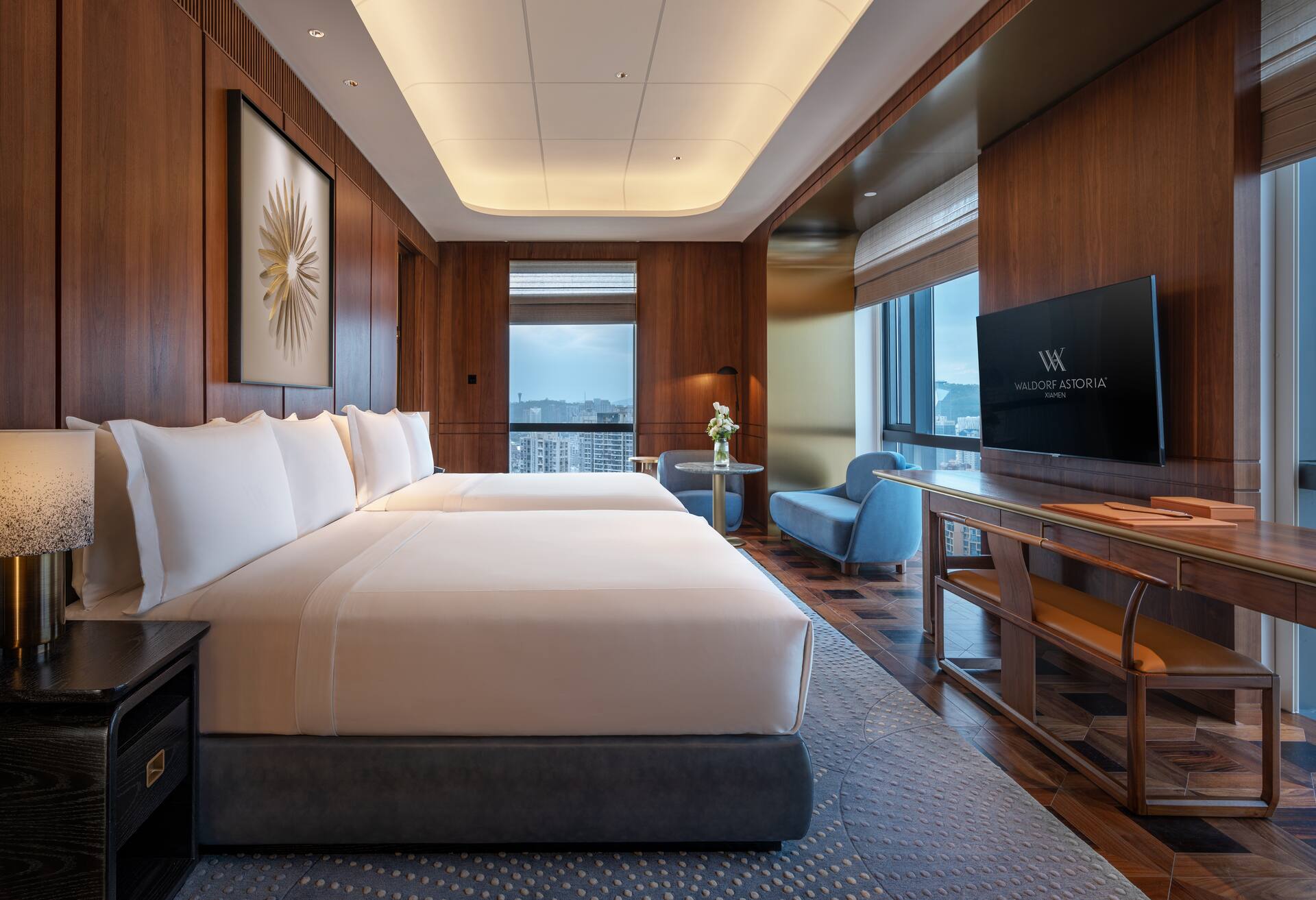 2 Queen Premier Room