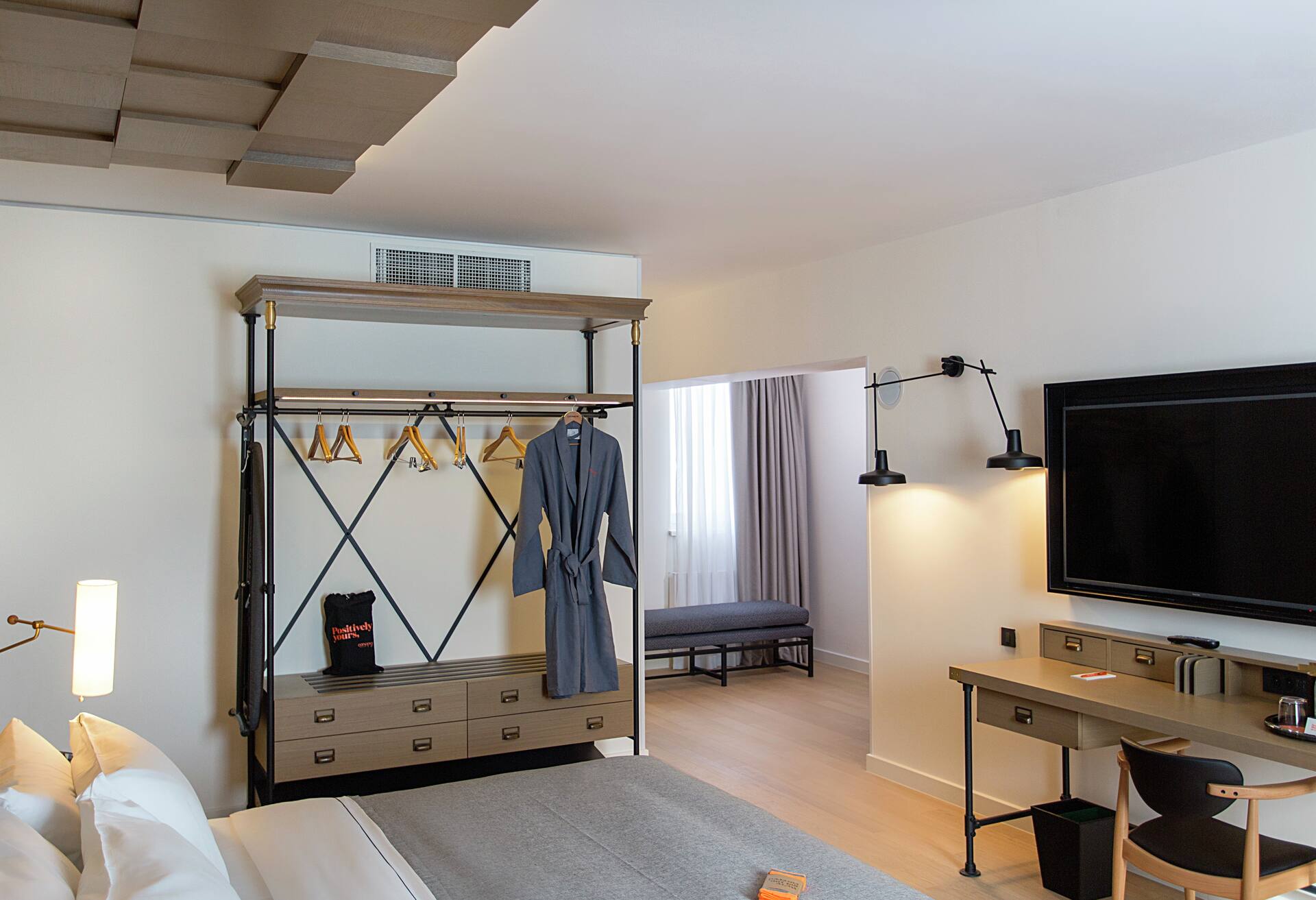 King Junior Suite