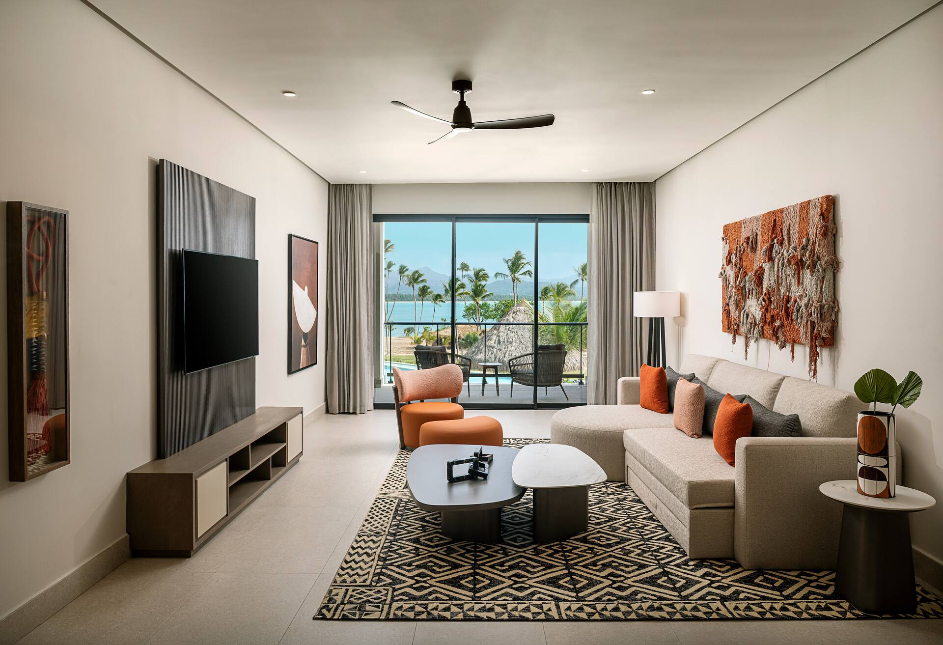 Club Azure Ocean Vw 1 Bdr Suite - King