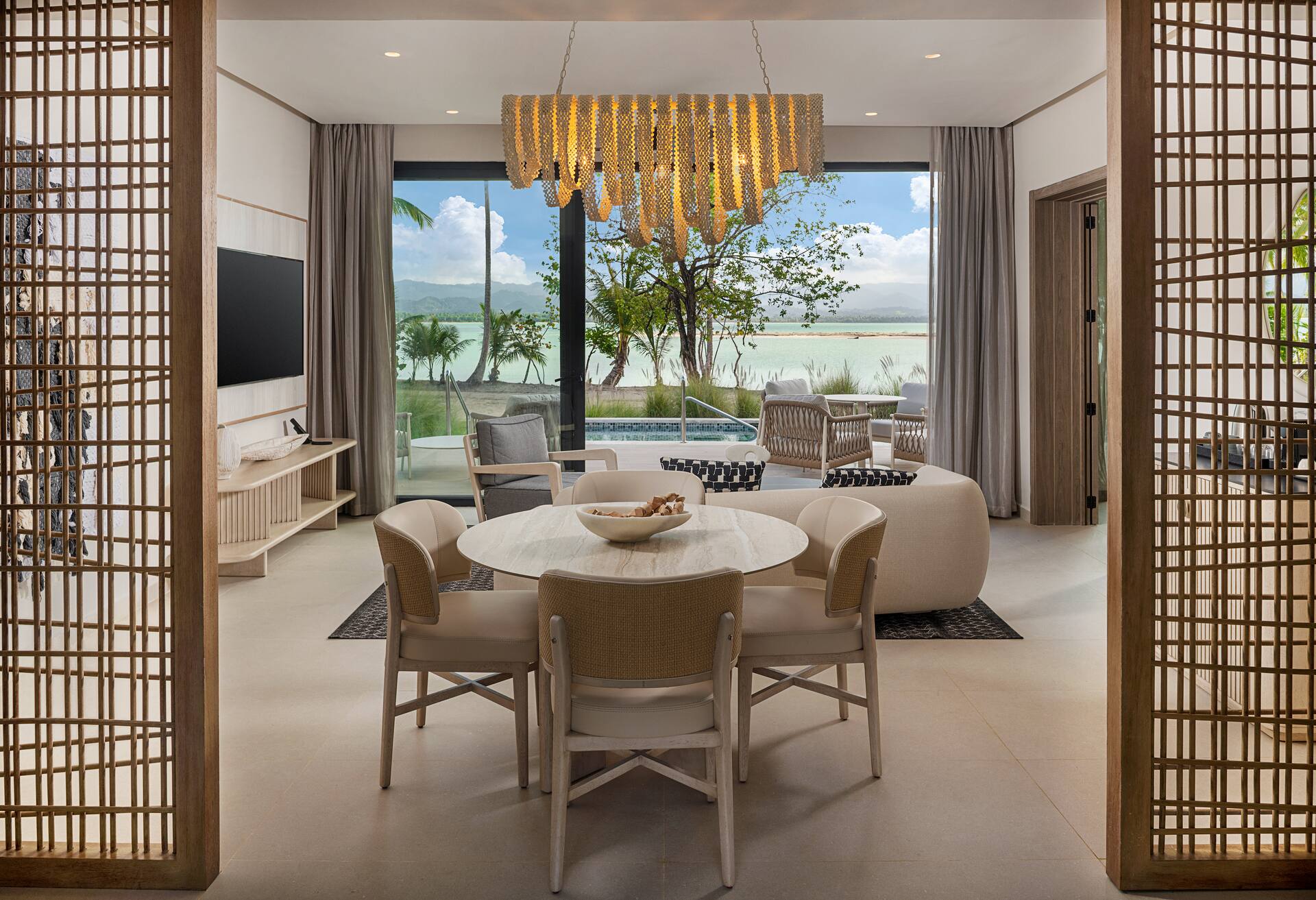 Club Azure Oceanfront Bungalow 2 Bdr Ste Kg Q thumbnail 5